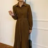 Кимутомо Женское платье Осень зима Hepburn стиль дамы твердого ретро кормуров тонкий высокий талию плиссированный Vestido MIDI Elegante 210521