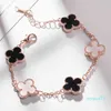 Modische Blume Armband Vierblatt Klee Schmuck Zubehör Frauen Armreifen Rose Gold Damen Armband