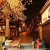 Vista notturna giapponese Cherry Blossom Street Po Sfondi 3D Cucina Sushi Restaurant Decor Carta da parati Papel De Parede 3d