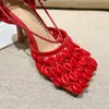 La correa de labios de diseñador de moda 2022 con sandalias cuadradas de tacón alto es imprescindible para las chicas sexy en verano. Incluye cajas y bolsos.