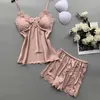 Lodowa jedwabna piżama kobieta sexy camisole spodenki twinset pijama z pad pad spaghetti pasek sleepwear Q0706