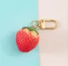 Designer fraise porte-clés fête faveur filles femmes mignon créatif Simulation nourriture fée sac pendentif serrure porte-clés DD095