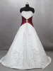 Vintage rote und weiße Brautkleider trägerlosen Satin Stickerei Lace-up Korsett Gothic Sweep Zug Brautkleider Vestido de Novia