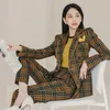Spring Automne Fashion Femme Femme's Pantsuit Slim élégant Britannique de style britannique Café blazer blasif de la taille haute taille en deux pièces Set 210514