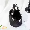 Bolsas de noite Pearl Satin Bucket Bolsas para Mulheres Designer Coreano Chique CHIC Punho Floral Beads Black Bolsa de Alta Qualidade Elevada 220315
