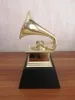 Oggetti decorativi Figurine 2021 Grammy Trofeo Musica Souvenir Premio Statua Incisione gratuita Scala 1:1 Dimensioni Metallo Moderno Dorato Cn (