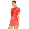 Trendy gedrapeerde ontwerp één schouder sexy backless enkele riem beroemdheid avondfeest mini satijn jurk 210527
