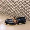 Loafers Mannen Schoenen PU Leer Enkel Effen Slip op Trouwjurk Classic Party Comfortabele Mode Chaussure Homme DH011