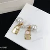 Pendientes con forma de cerradura brillante para mujer, amuleto de perla suave, diseño elegante, joyería elegante personalizada para las orejas