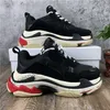 Bred Retro Donna Uomo Sneaker Scarpe casual Scarpe da ginnastica in rete per Old Dad Triple S Scarpe alla moda per feste Scarpe da skateboard per lo stile di vita quotidiano