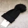 Designer Winter Gebreide Muts Wollen Muts Vrouwen Chunky Knit Dikke Warme Faux Fur Mutsen Hoeden Vrouwelijke Motorkap Afneembare Haarbal schedel Caps