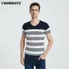 Coodrony Short Sleeve T Shirt Män Streetwear Fashion Striped Tops Casual V-Neck T-shirt Man Sommar bomull Tee Homme C5086s Y0323