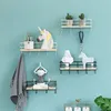 Iron and Wooden Board Storage Basket with Hooks Hat Key Rack Hangers Holder Wall Hook Home Decoration Hang for Keys 220311