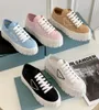 Designer Women Nylon Casual Shoes Gabardine Classic Canvas Sneakers Brand Wheel Lady Stylist Trainers Fashion Platform Solid Heighten