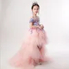 Kwiat Girl Dresses Jewel Appliqued Zroszony Pióro Pagewne Suknia Cascading Ruffle Sweep Pociąg Custom Made Urodziny Suknie