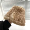 M409 nouveau hiver femmes fausse fourrure chapeau en peluche points chapeaux dame doux chaud casquettes seau pêcheur chapeau