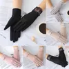 Fem fingrar handskar mode kvinnor bowknot silke mjuk anti-uv pekskärm sommar körhandskar1