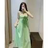 Abito estivo verde a righe con spalline senza schienale Midi es Donna elegante sexy pieghettato partito donna elastico in vita 210430