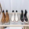 2021 Stivaletti piatti autunno inverno da donna in vera pelle con fondo spesso Scarpe basse a tubo alla moda Stivaletti corti stile britannico