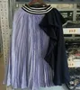 Lanmrem秋ファッション女性服薄い縞模様の弾性フリルコントラスト色Aライン半体スカートWG19005 210619