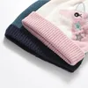 2 Farben Baby Kind Winter Warme Mütze Einhorn Dinosaurier Design Beanie Häkeln Niedliche Hüte + Schal Kinder Mutterschaft 3-8T