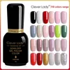 ongles de couleurs vives