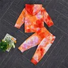 1-6Y Peuter Baby Kid Jongen Meisje Tie Dye Kleding Set Lange Mouw Hooded Tops T-shirt Broek Herfst Casual Outfits 210515