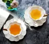 Nordic White Coffee Cup Set Ceramic Gold Rim Flower Tea Cups Eco Friendly Romantic Kubek Drewniany Kitchen Dining Bar EF50CS