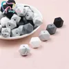 Dents adolescentes, 50 pièces, 42 couleurs, 14-17 MM, hexagone en Silicone, perles géométriques amples pour bébé, jouets de dentition