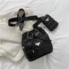 حقيبة اليد 2023 الأزياء حقيبة جلدية للنساء من جلد الثياب المقلدة المثلث.