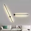 Moderne LED Wandlamp Lange Hanglichten Eenvoudige Nordic Woonkamer Sofa Achtergrond Wandlamp Slaapkamer Nachtkastje Lamp Gratis Sh 210724