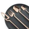 32 sztuk Rose Gold Cutlery Set 18/10 Zestaw do obiadowa Ze Stali Nierdzewnej Widelec Kawa Zestaw Zestaw Tableware Zestaw Bar Flatware Srebra Set X0703