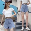 Summer Femmes hautes Hole Loose Blue Denim Shorts décontractés Femelle Ligne large Joue noir Couleur solide Jeans 210430