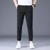 Pantaloni da uomo Lunghezza alla caviglia Pantaloni da uomo in seta di ghiaccio Pantaloni neri kaki Corea Abito casual estivo sottile Chandals Uomo Abiti formali 2021