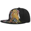 Casquette de baseball brodée colorée populaire de Chine de mode Hip Hop à bord plat pour hommes et femmes 039s Street Trendsetter Hat81481253718828