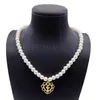 Retro Girl Palace Hollow Love Cross Anhänger Perle Halskette Chocker Clawicle Kette Halsketten Schmuck Für Frauen Perlen