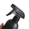 500 ml de grandes bouteilles de pulvérisation rechargeables de 16 oz Bouteilles d'emballage en plastique de couleur noire pour le nettoyage de l'huile essentielle d'aromathérapie avec vaporisateur à gâchette