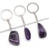 Oregelbundna naturliga kristallsten Handgjorda nyckelringar Nyckelringar för Kvinnor Flicka Party Club Car Bag Decor Smycken