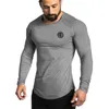 MuscleGuys Merk Mode Kleding Effen Kleur Lange Mouw Slim Fit T-shirt Mannen Katoen Casual T-shirt Streetwear Gyms Tshirts 220212