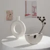 Nordic Getrocknete Blume Vase Weiße Keramikvase Dekoration Blume Anordnung Hydroponic Home Cafe Studio Decor 210615