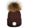 Adultes épais chapeau d'hiver chaud pour les femmes câble extensible doux tricoté Pom Poms bonnets chapeaux femmes Skullies bonnets fille casquette de Ski Beani4763466