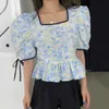 Korjpaa Kvinnorskjorta sommar fransk temperament tunna kvadratkrage bläckblomma utskrift Bandage puffhylsa Hem Ruffle Blouses 210526