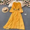 Novo outono Vintage Floral Print Slim Lady Dress A Line O pescoço Pullover de chiffon Mulheres de manga de puffody 2022