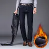 Зимние мужские теплые тонкие пригодные джинсы бизнес мода сгущает джинсовые брюки флисовые брюки брюки черный синий 210716
