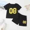 Sommarbarn sätter Active Boys Short Sleeve O Neckt-shirt Långbyxor Nummer Svart Söt Tjejer Kläder 9m-4t 210629