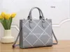Partihandel modedesigner onthego tygväska tryck handväska damer lyx en axel crossbody shopping väska