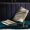 Federa per cuscino 2022 Federa per cuscino in raso di seta di lusso Fodera imitata in tinta unita grigio rosa 30 cm x 50 cm / 40 cm x 60 cm