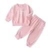 Bambini invernali imposta casual manica lunga O collo stampa lettera T-shirt pantaloni rosa carino 2 pezzi vestiti per ragazze 2-6T 210629