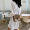 Crossbody حقائب فرك جلد نسج للنساء 2021 سلسلة الخريف الكتف بسيط أنثى سلسلة حقائب ومحافظ