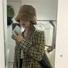 BERETS 2021 Fashion Trend Winter Warm Plush Bucket Hat For Woman Green Leopard Print 6 Color Valfritt Cap Keep Hats